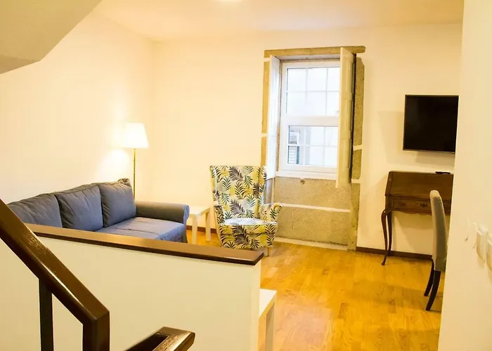 Historical Ribeira Duplex, Magellan House
